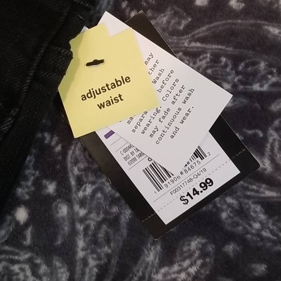 Jeans shorts - Picture 2 of 4